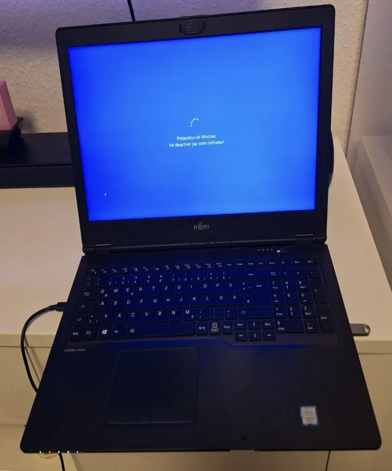 Image 2 de Notebook Fujitsu Lifebook U758