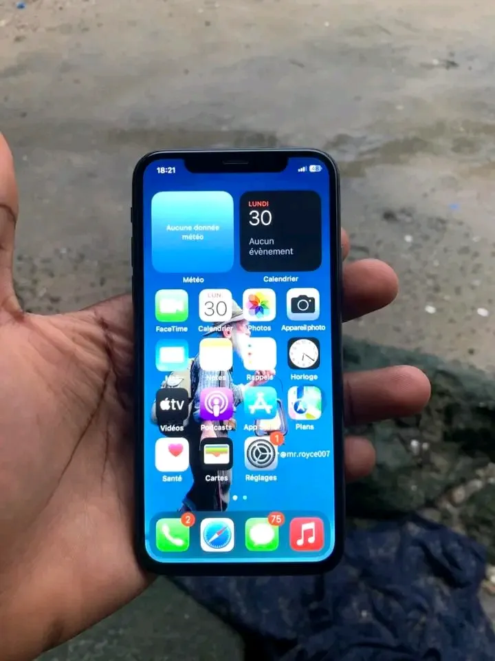 Image 5 de Vend iPhone Xsimple 64g avec facture tout passe 