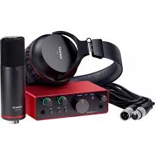 Interface audio solo (Carte son) et micro à condensateur marque focusrite 