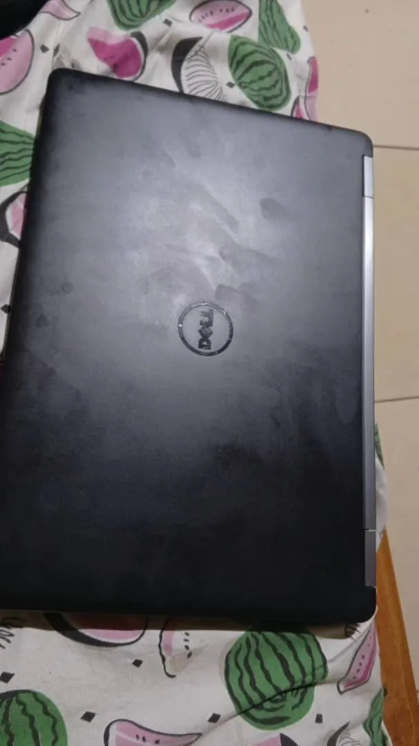 Dell i5 Vpro inside