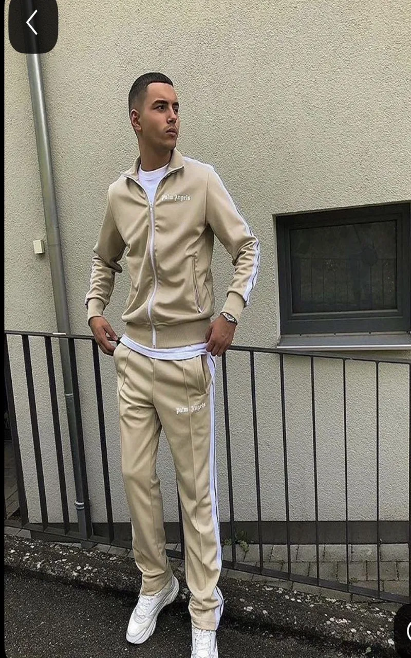 Ensemble homme de très bonne qualité