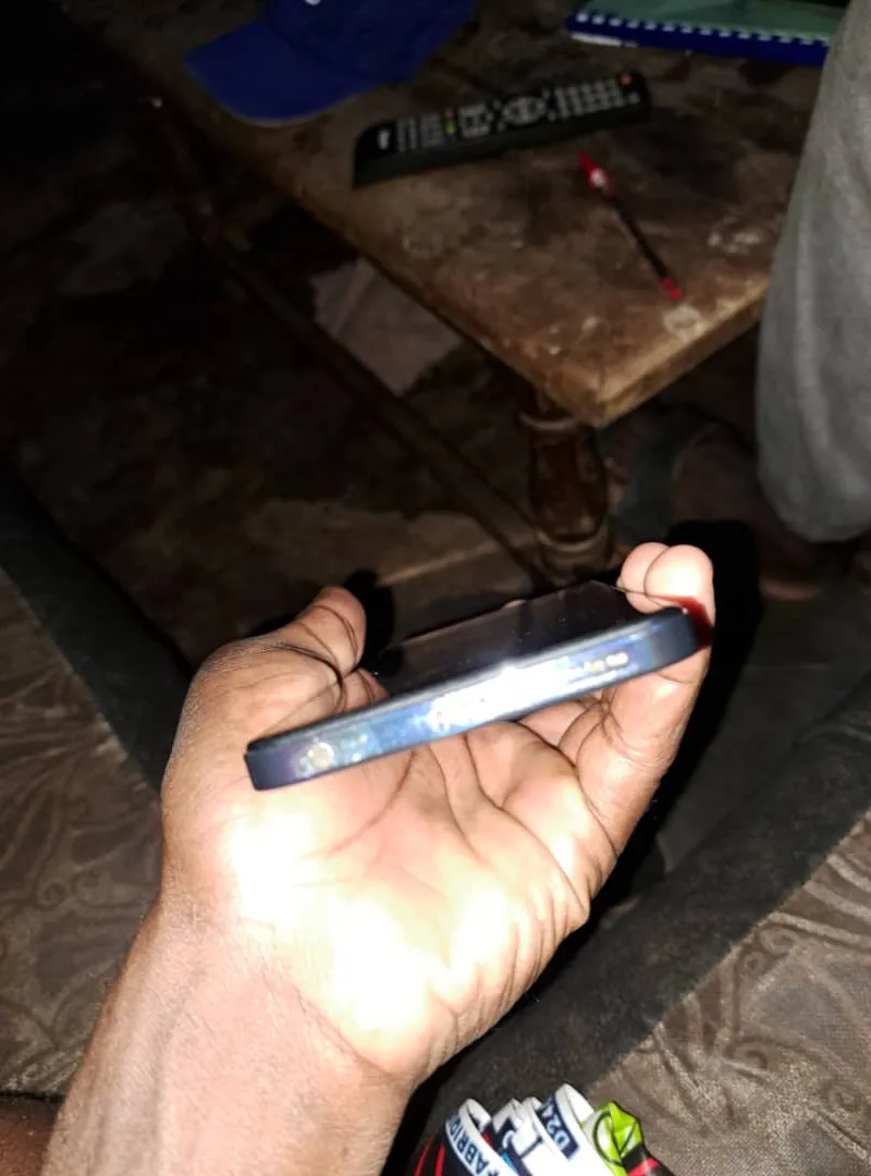 Image 4 de Vend Infinix hot40i 