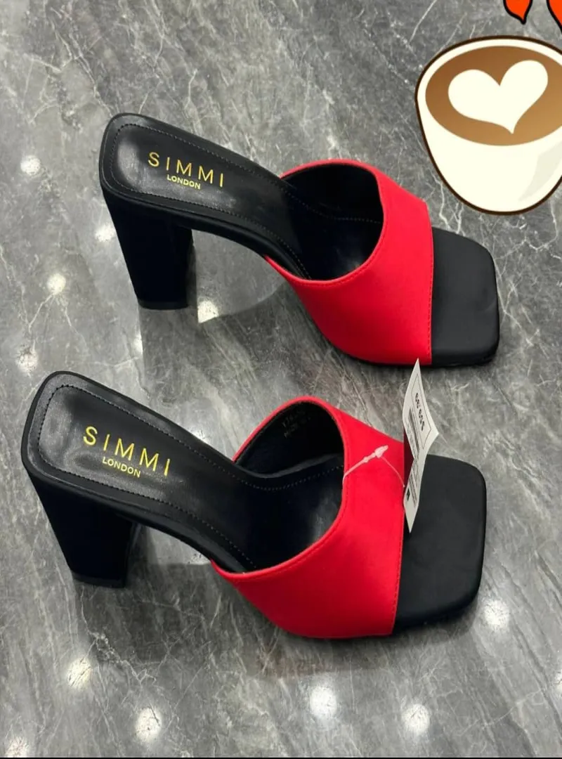 Image 2 de Vente de chaussures hommes et femmes