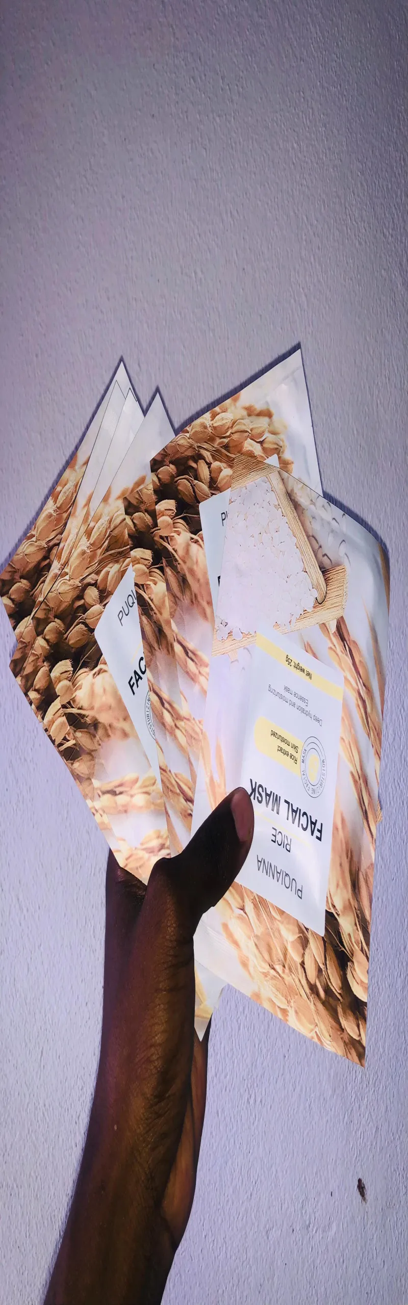 Image 5 de Vends les masques faciaux pour une hydratation de la peau et l'enrichissement de celle ci en collagène 