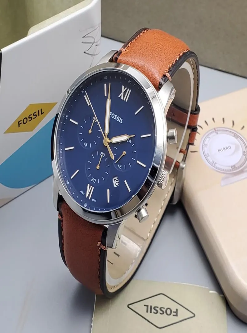 Image 4 de FOSSIL LEATHER WATCH