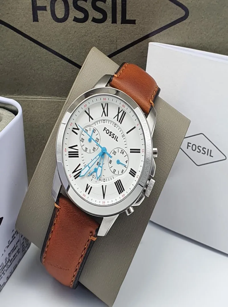Image 5 de FOSSIL LEATHER WATCH