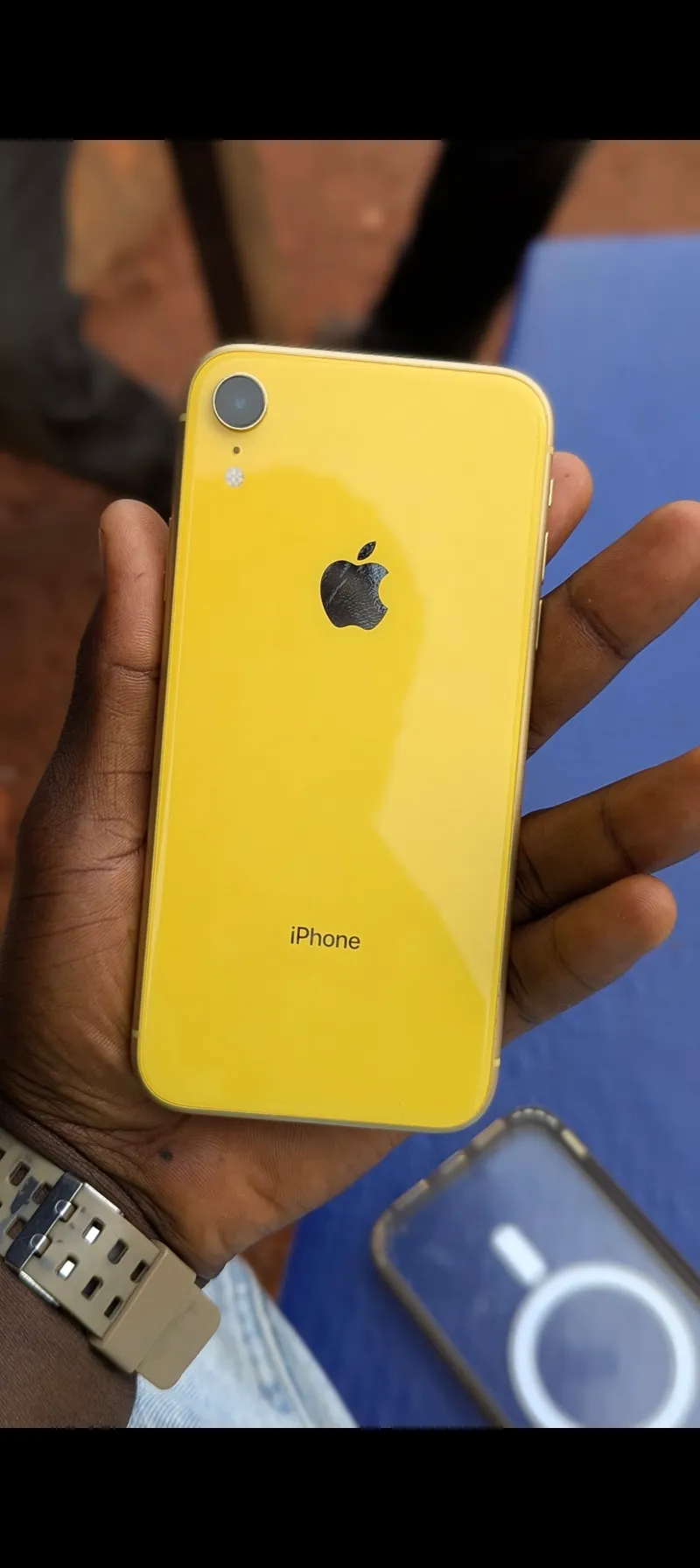 Image 2 de Vend iPhone XR 64gb. Un mois d’utilisation 