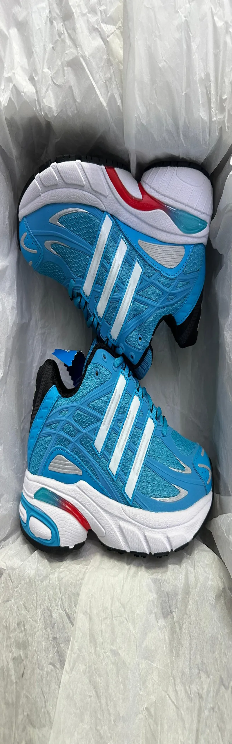 Chaussure adidas Adistar 