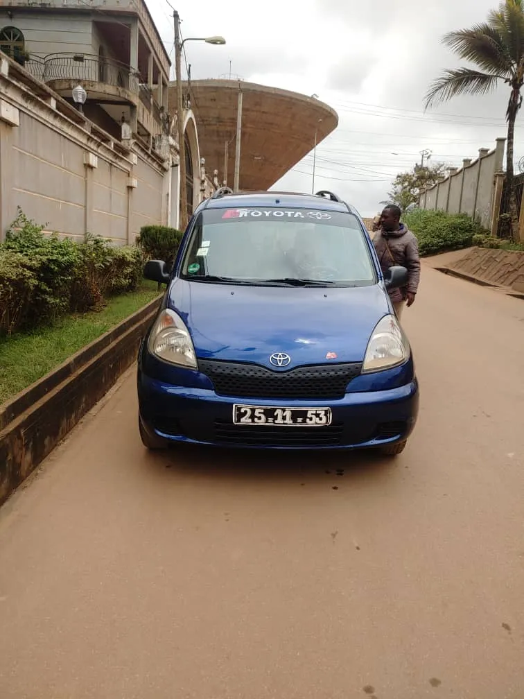 Image 2 de Yaris verso 