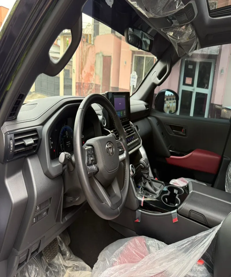 Image 3 de Toyota Land Cruiser Année 2026 Occasion d'Europe Twin Turbo À Vendre Douala Bonamoussadi 