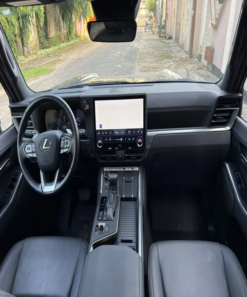 Image 3 de Lexus GX550 Occasion d'Europe À Vendre Douala Bonamoussadi 
