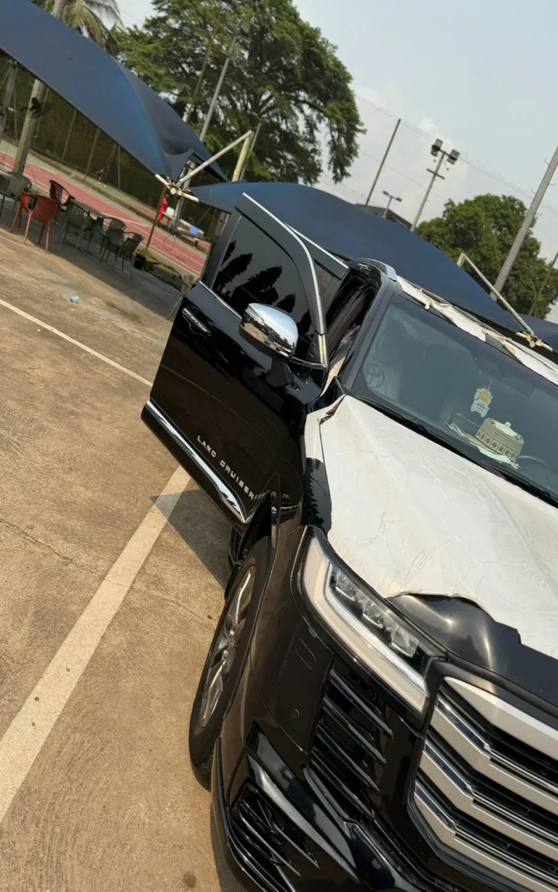 Image 2 de TOYOTA LANDCRUISER VXR ANNÉE 2024 TWIN TURBO À VENDRE DOUALA 